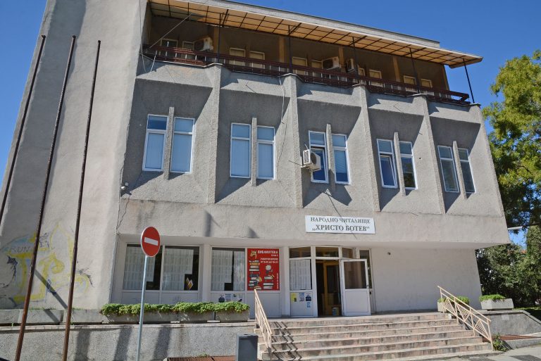 Община Варна стартира ремонт на два големи обекта