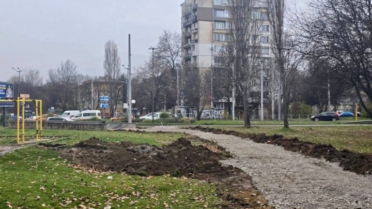 Зимни ремонти в парк „Бял бор“ в столичния район „Илинден“