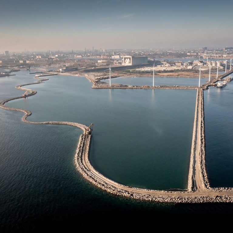 Нов град: Дания строи изкуствен остров в морето, свързва го с Копенхаген