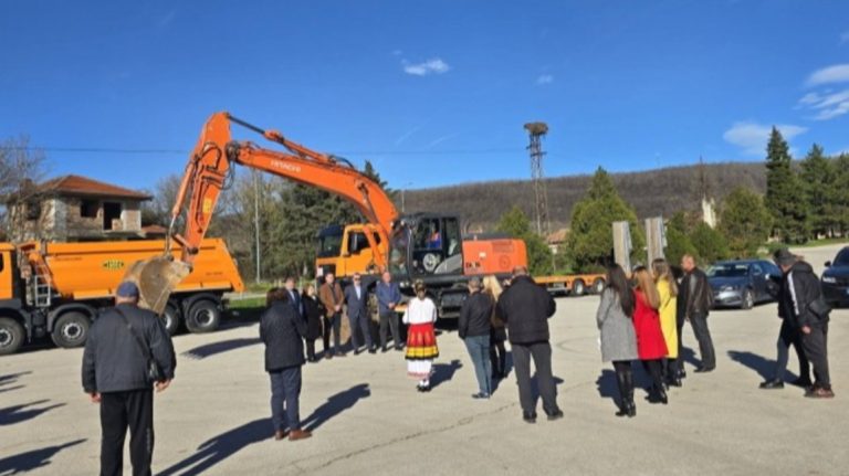 Започна ремонт на ВиК мрежата в с. Драганово