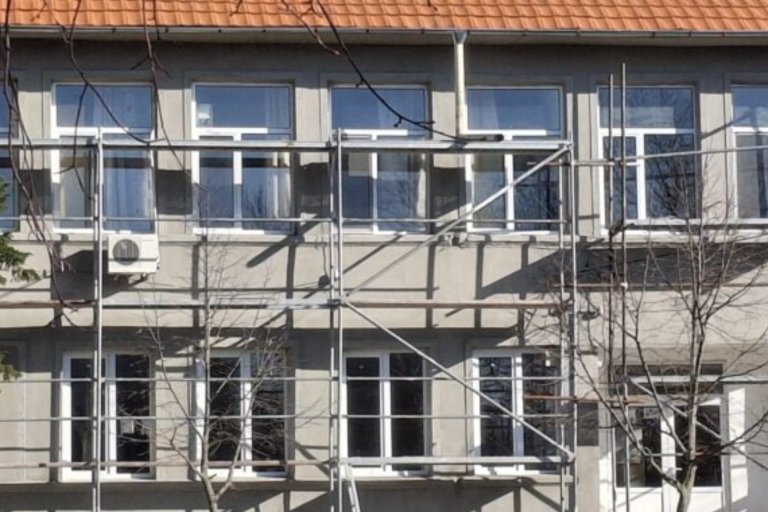 Обновяват сградите на седем кметства в община Болярово