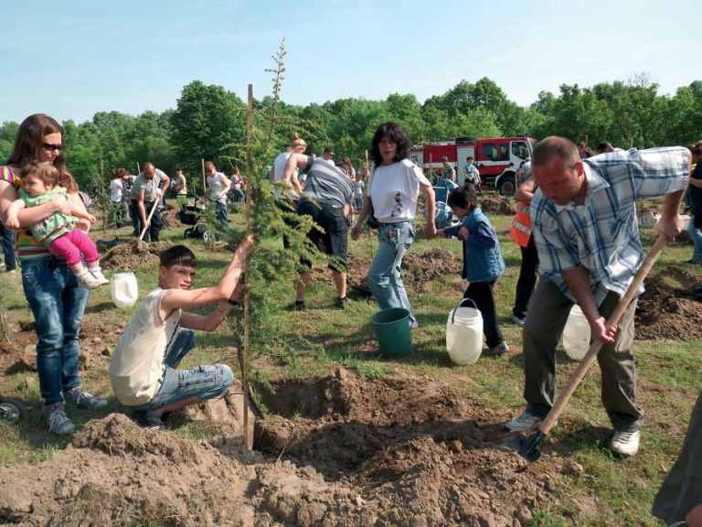 Еко проект „Алея на новия живот” – за 16-и път в Димитровград