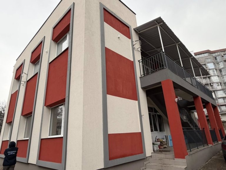 Приключи ремонтът на бургаската спортна зала „Младост“