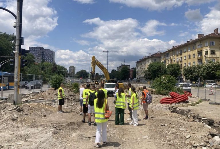 Студенти от УАСГ се запознаха с предизвикателствата при изграждането на бул. „Княгиня Мария-Луиза“