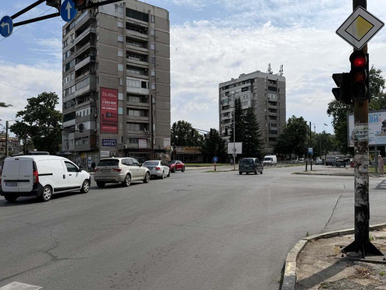 Започна изграждането на кръгово кръстовище в Ямбол